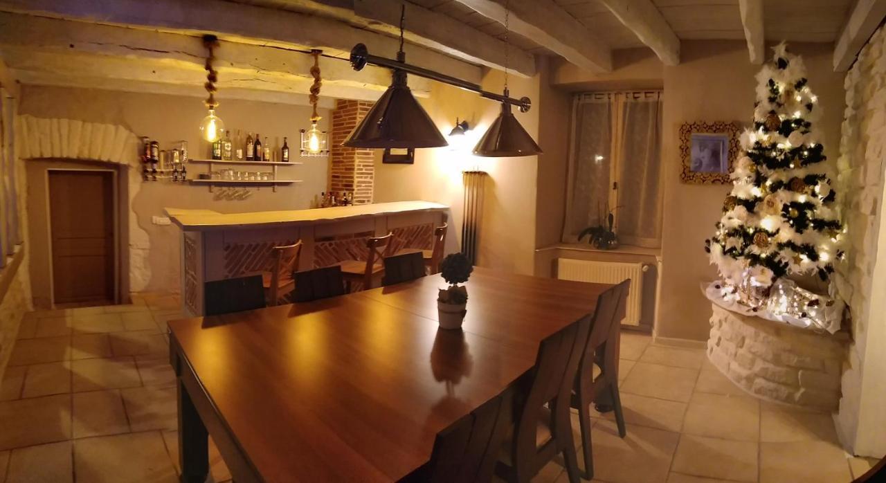 Le Domaine Des Papillons Hotel Beaujeu-Saint-Vallier-et-Pierrejux Bagian luar foto
