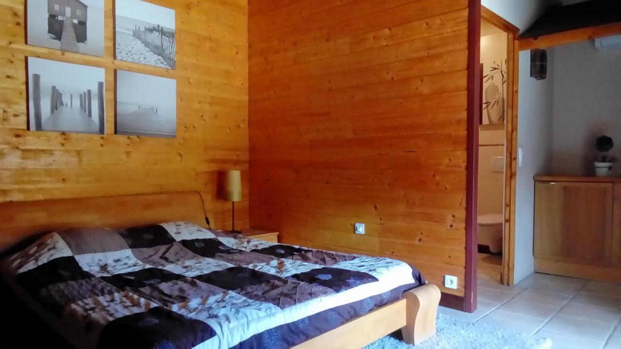 Le Domaine Des Papillons Hotel Beaujeu-Saint-Vallier-et-Pierrejux Bagian luar foto