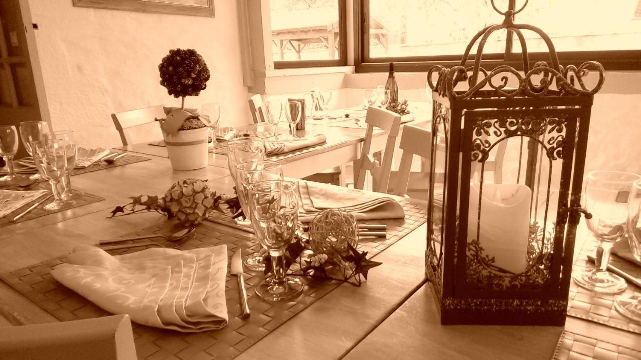Le Domaine Des Papillons Hotel Beaujeu-Saint-Vallier-et-Pierrejux Bagian luar foto